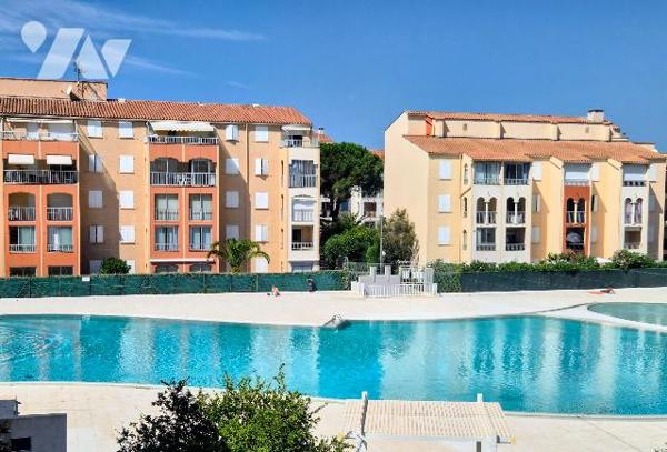 T2 à vendre à Fréjus avec piscine, garage et loggia – Appartement 2 pièces 28 m²