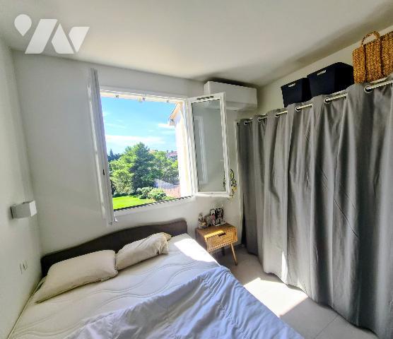 T2 à vendre à Fréjus avec piscine, garage et loggia – Appartement 2 pièces 28 m²