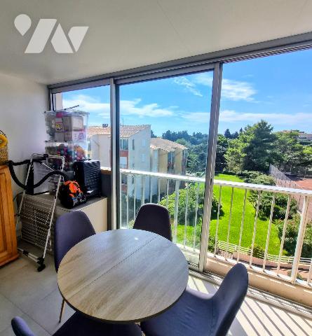 T2 à vendre à Fréjus avec piscine, garage et loggia – Appartement 2 pièces 28 m²