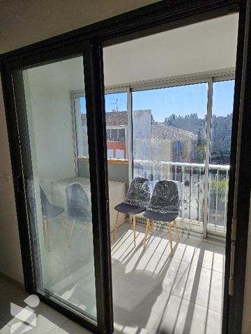 T2 à vendre à Fréjus avec piscine, garage et loggia – Appartement 2 pièces 28 m²