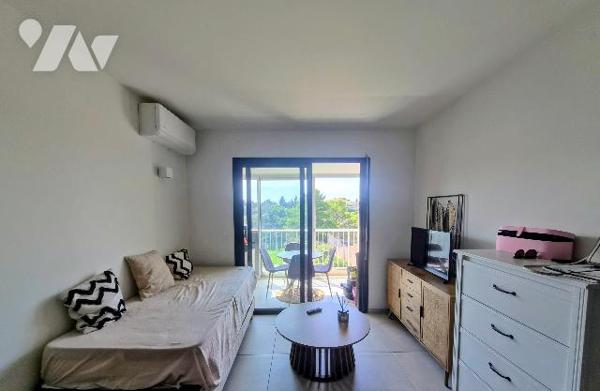 T2 à vendre à Fréjus avec piscine, garage et loggia – Appartement 2 pièces 28 m²