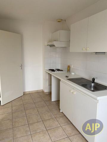 Location appartement Saintes : 610 € - AJP Immobilier Saintes