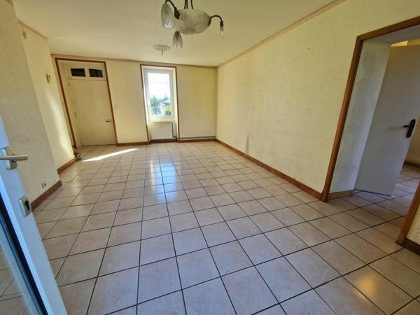 Maison à vendre    4 pièces •  Montceau-les-Mines