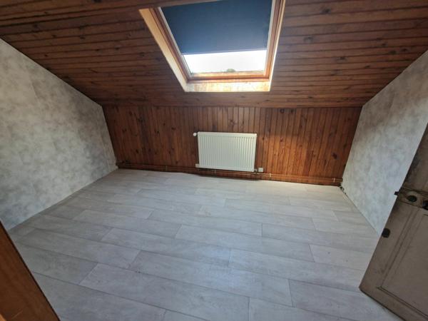 Maison à vendre    4 pièces •  Montceau-les-Mines