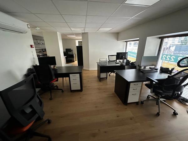 Local commercial Bail à céder LYON 6EME ARRONDISSEMENT (69), local commercial de 136m2 sur 2 niveaux, emplacement N°1 secteur Lafayette part dieu