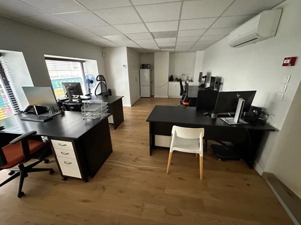 Local commercial Bail à céder LYON 6EME ARRONDISSEMENT (69), local commercial de 136m2 sur 2 niveaux, emplacement N°1 secteur Lafayette part dieu