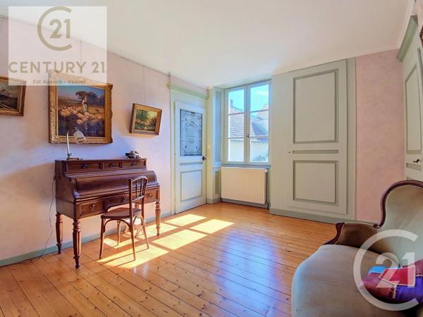 Maison à vendre  8 pièces - 169 m 2   VESOUL  - 70