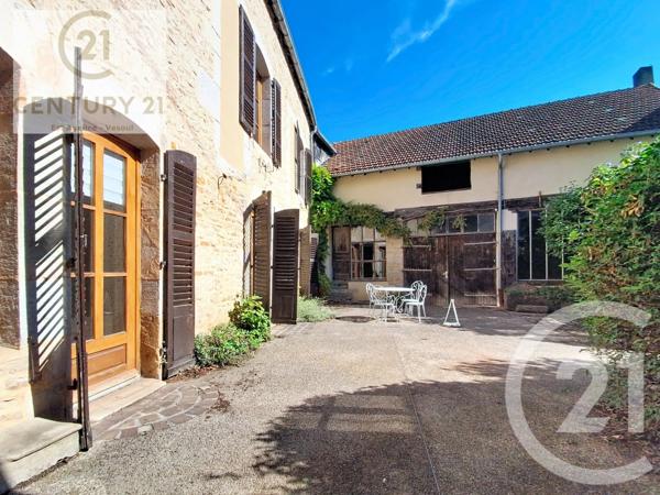 Maison à vendre  8 pièces - 169 m 2   VESOUL  - 70