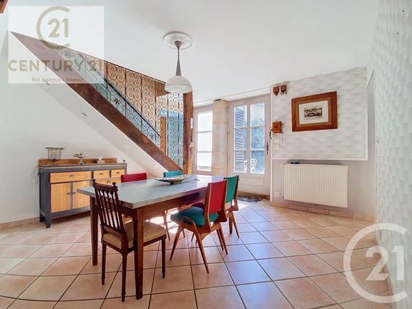 Maison à vendre  8 pièces - 169 m 2   VESOUL  - 70
