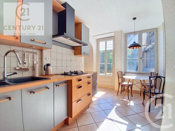 Maison à vendre  8 pièces - 169 m 2   VESOUL  - 70