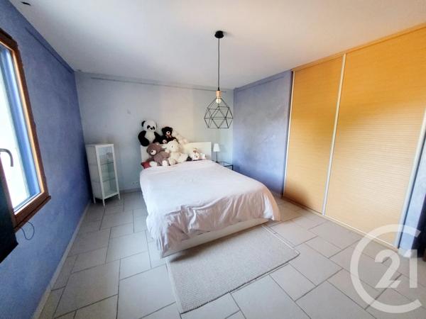 Maison à vendre  7 pièces - 213 m 2   LOUHANS CHATEAURENAUD  - 71