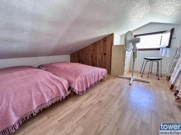 Maison
                                                                                                                                                                                                                                                                                                                        3 pièce(s)                                                                                                                                                                                                          2 chambre(s)                                                                                                                                                                                                          30  m²