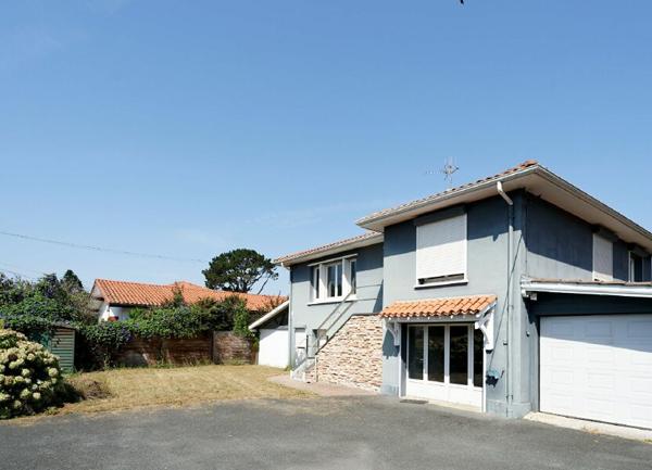Maison à vendre    5 pièces •  Anglet