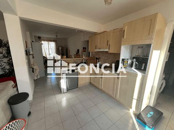 À vendre Maison 4 pièces 136 m² - Sorgues 84700