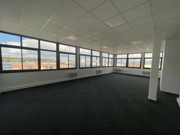 Bureaux à louer à LE PETIT QUEVILLY 76140