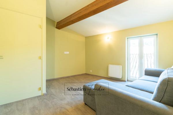 Appartement à vendre 3 pièces SOLLIES TOUCAS (83) - T3 de 56 m² - Duplex - Dernier étage - Proche commerces - Stationnement facile