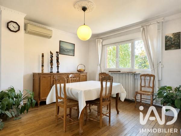 Maison à vendre 24 pièces 414,1 m² La Courneuve