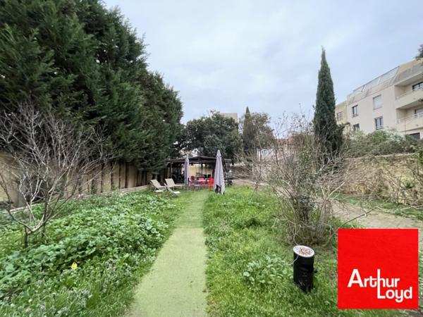 Maison de maître à louer avec jardin et parkings Montpellier centre