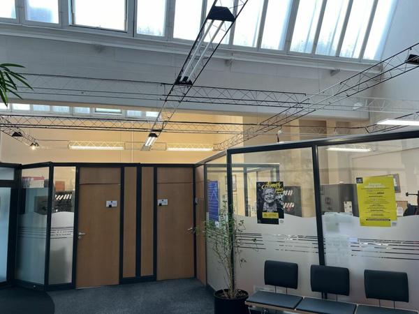 BUREAUX à VENDRE de 4117 m²