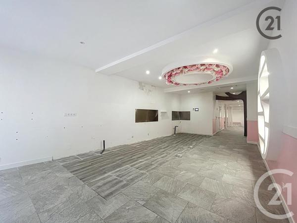 Immeuble à vendre  220 m2 SENS - 89