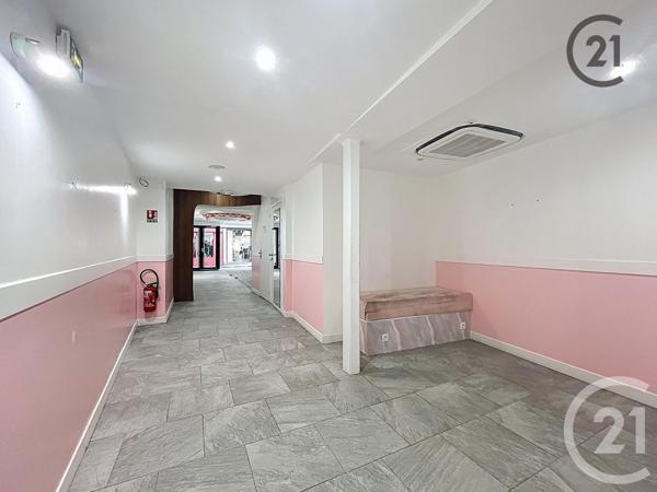 Immeuble à vendre  220 m2 SENS - 89