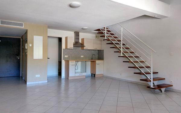 Appartement à louer    3 pièces •  Manosque