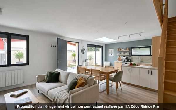 THURINS - Appartement récent P3 + Espace bureau avec cour de 60m² + 2 Parkings