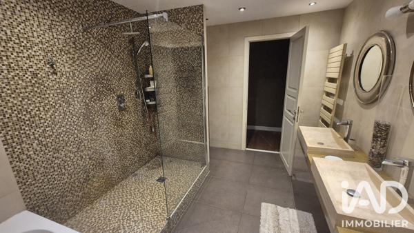 Maison à vendre 7 pièces 257 m² Noisy-le-Sec