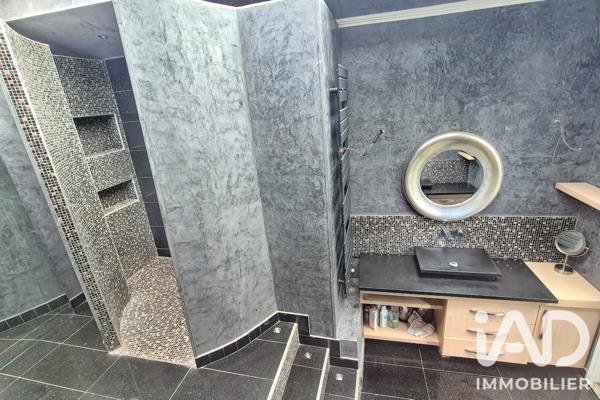 Maison à vendre 7 pièces 257 m² Noisy-le-Sec