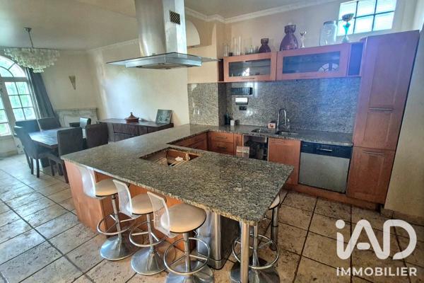 Maison à vendre 7 pièces 257 m² Noisy-le-Sec
