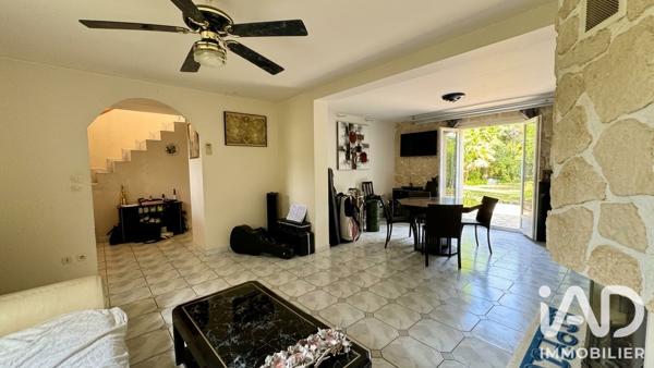 Maison à vendre 6 pièces 139,78 m² Mandres-les-Roses