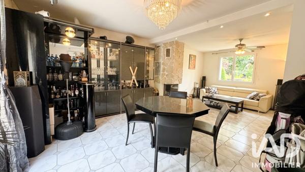 Maison à vendre 6 pièces 139,78 m² Mandres-les-Roses
