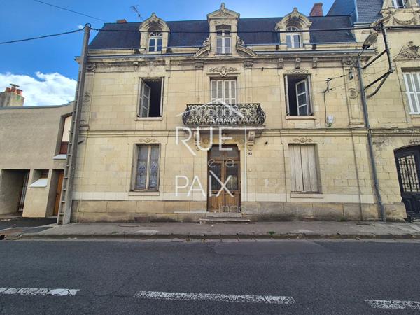 86200 LOUDUN Maison Loudun 6 pièce(s) 234 m2