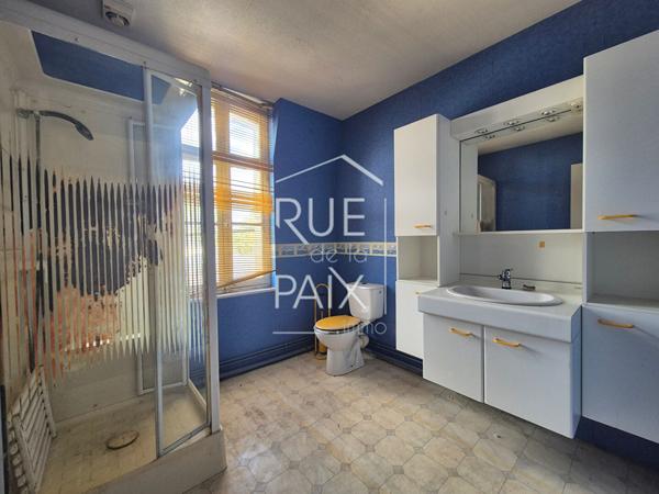 86200 LOUDUN Maison Loudun 6 pièce(s) 234 m2