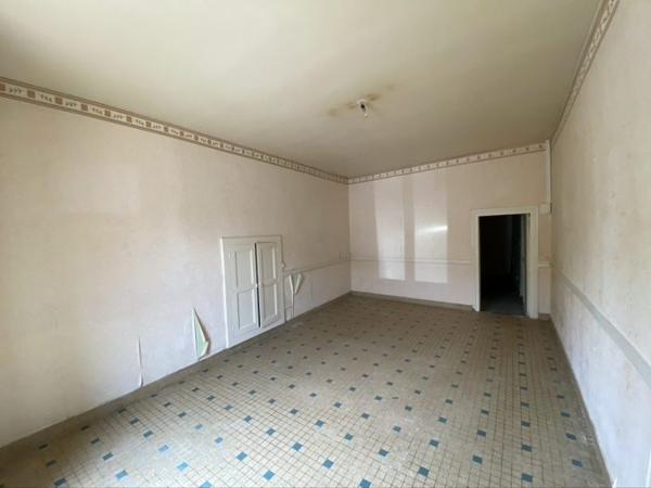 Immeuble Le Mêle-sur-Sarthe 205 m²