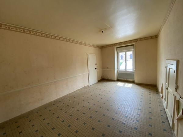 Immeuble Le Mêle-sur-Sarthe 205 m²