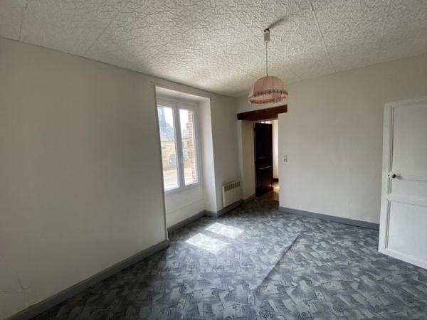 Immeuble Le Mêle-sur-Sarthe 205 m²