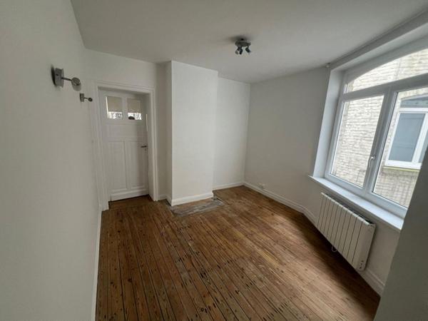 A LOUER : T2 à LILLE • Rue du Plat - REPUBLIQUE BEAUX-ARTS • 912 € CC • Réf. 405-001