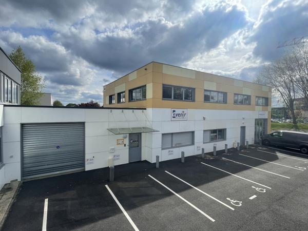 Bureaux à louer à MONT SAINT AIGNAN 76130