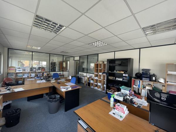 Bureaux à louer à MONT SAINT AIGNAN 76130