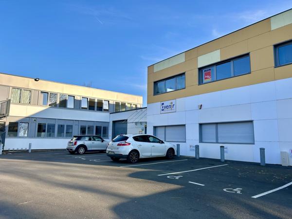 Bureaux à louer à MONT SAINT AIGNAN 76130