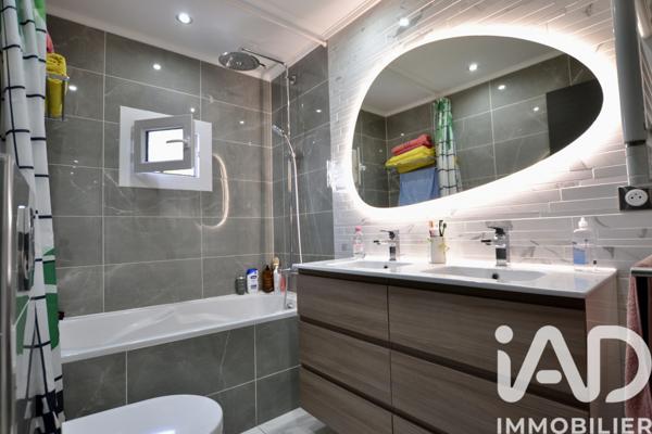 Maison à vendre 6 pièces 90 m² Carrières-sous-Poissy