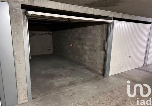 Parking à vendre 14 m² Vaulx-en-Velin