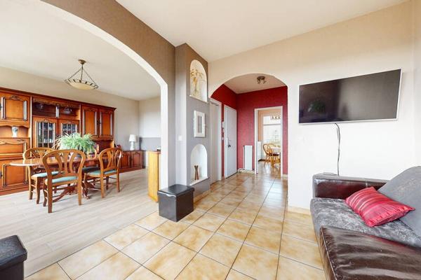 Appartement à vendre |  Corbas |  5 pièces | 90,5 m²