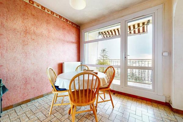 Appartement à vendre |  Corbas |  5 pièces | 90,5 m²
