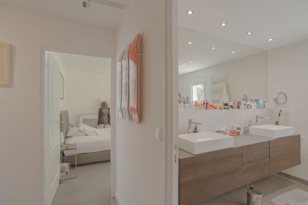 Maison
         5 pièces
        - 181 m² Bien prestige 1 292 500 € *