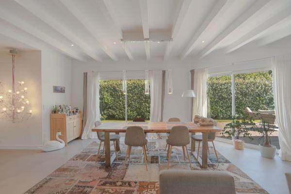 Maison
         5 pièces
        - 181 m² Bien prestige 1 292 500 € *