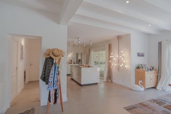 Maison
         5 pièces
        - 181 m² Bien prestige 1 292 500 € *
