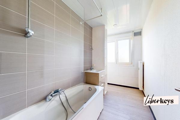Appartement T4 avec stationnement 