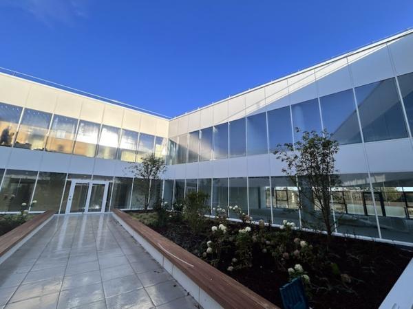 BOURG EN BRESSE - NORELAN - LECLERC - BUREAUX NEUFS A LOUER